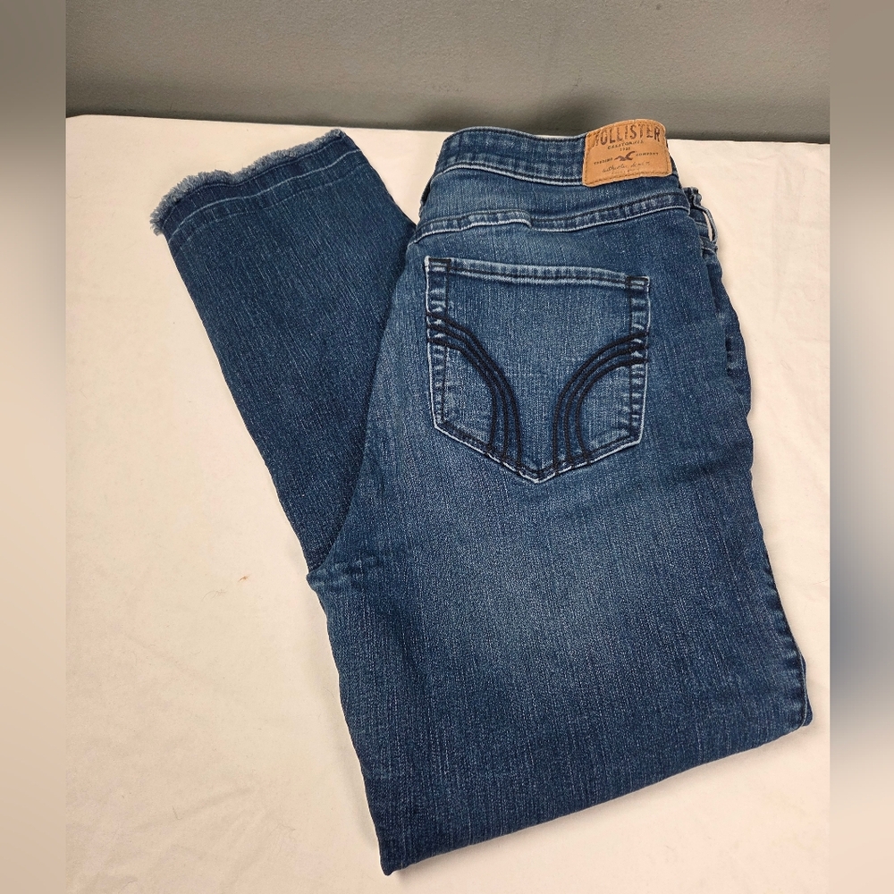 Hollister High-Rise Cropped  Skinny Jeans size13 W31 X 23L Preowned